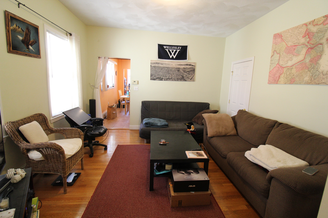 1 - Spacious duplex near MIT