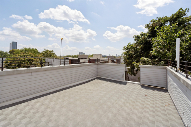 Deck - 1826 W Montgomery Ave - Luxury single family home