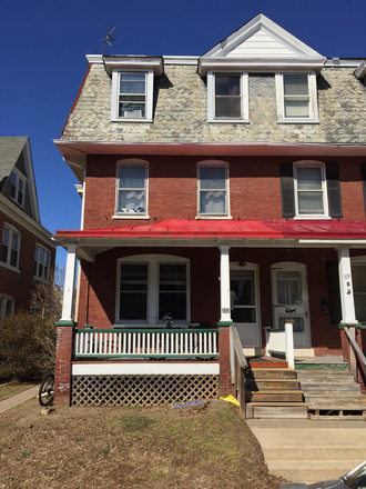 Front - 333 W Barnard Street