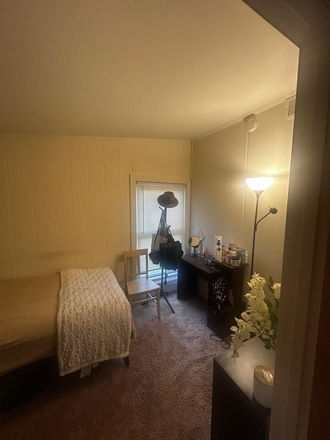 Bedroom, not furnished - Puffton Village Apts, apt-1bath+study, Room available for rent for fall 2026