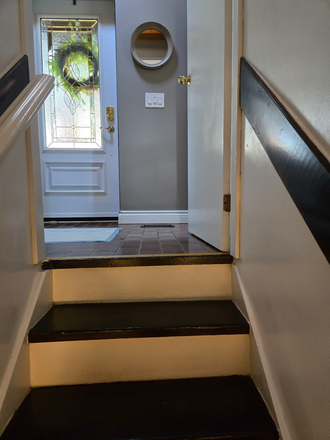 outside door to street entrance - furnish basement room in house owned by landlord