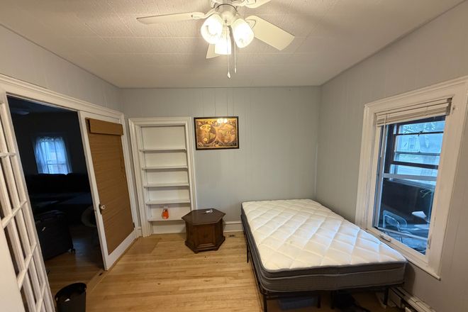 Bedroom Photo 1 - 184 North Winooski Ave.