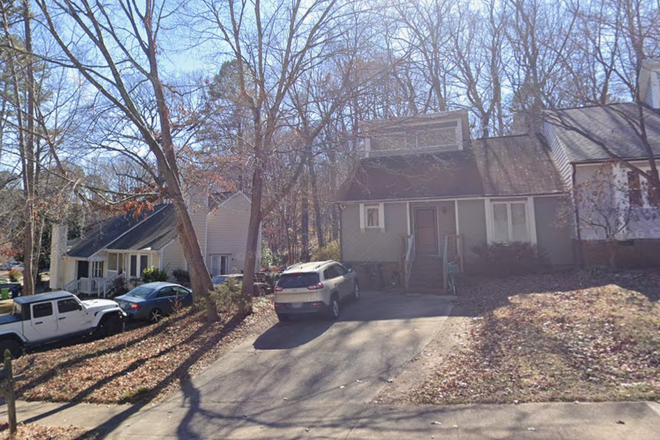 Exterior Front - 1br in LGBT+-friendly grad student duplex close to Centennial/Main (Brent Rd)