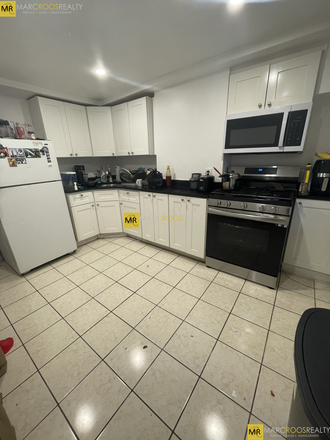 Call NOW for showings! 617-236-8550 - HUNTINGTON AVE - *NO FEE* FLOOR THRU TRUE 3BR NEAR MBTA GRN LINE AVAIL *1/1/2026* W/ LNDRY ON SITE! Apartments