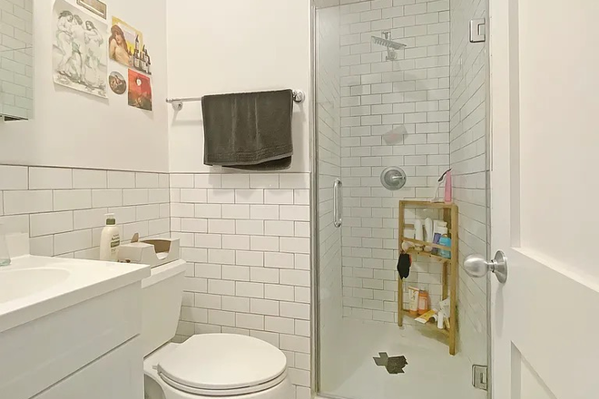 restroom - NYU Campus/ Wash Sq Park Housing