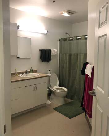 Bathroom - South Campus Commons 7 Apartments
