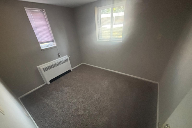 Bedroom - One Room Available in 2Bed 1 Bath - Utilities Included - Furnished Upon Request
