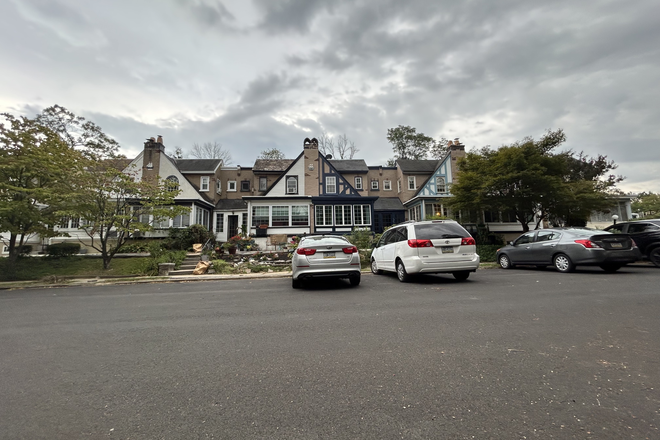 Street View as of 2026 - Townhouse Close to Campus on Rexford St