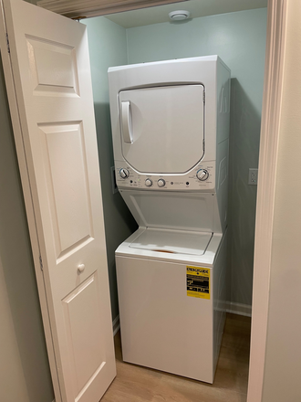 Washer / Dryer - Linden Circle - Parkwood Estates Apartments