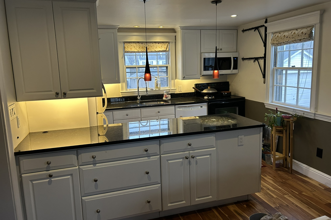 Kitchen 02 - 26 Pearl House