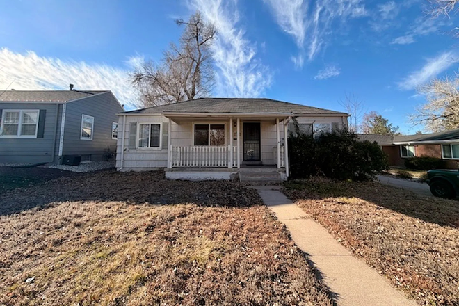 front - 1 bedroom subletting August 1st-December 31st