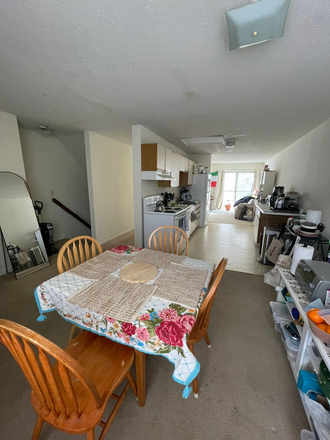 Kitchen - Available Room in a 3 Bedrooms and 2 Bathrooms Apartment