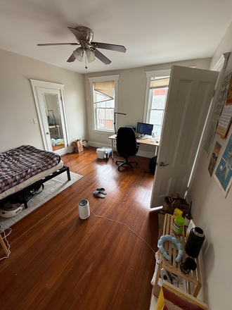 Bedroom - Clean, Spacious Room, 10mins from Campus! Apartments