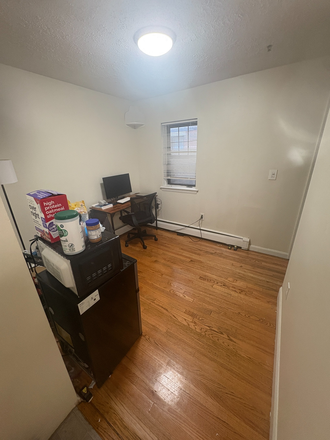 Additional space for the sublet ONLY (check video for actual room) - Subletting Queensberry Apartment!