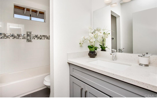 Shared Bath - Costa Mesa Room Rental - Quiet Residential Location