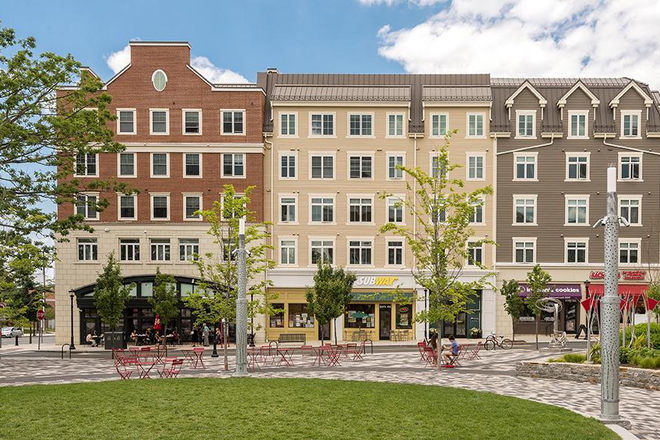 Oaks on the Square - Oaks on the Square Studio