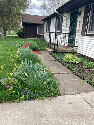 Front of house - 3-bedroom, 2-bathroom house directly on bus-line to Purdue, Cumberland Park