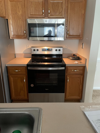 kitchen - 2 bedroom, 2 bathroom located on Settlement Drive Apartments