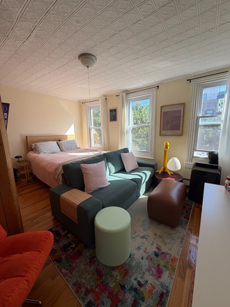 Bedroom/Living Room - FURNISHED RED HOOK STUDIO 5 MIN FROM FERRY & 15 MIN FROM F/G TRAIN Duplex