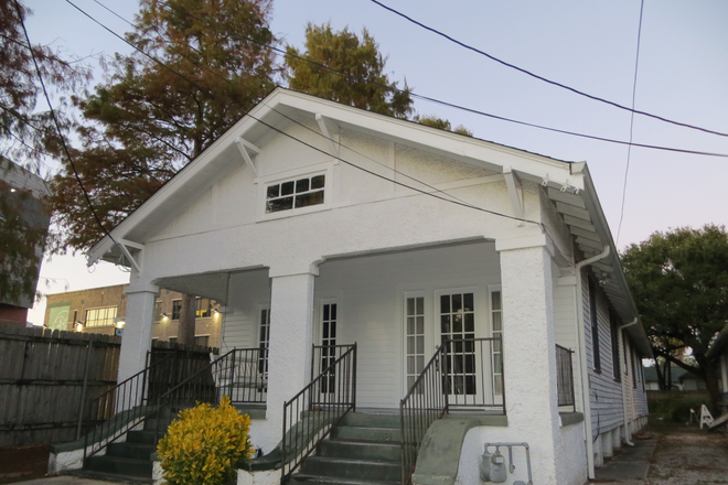 House front - 6321 S Peiur Street House