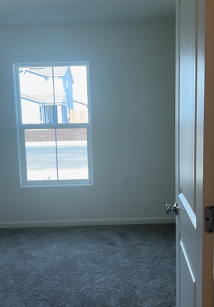 Bedroom - Brand New Home For Rent Close to UC Merced FULLY FURNISHED ! (ALL UTILITES INCLUDED)