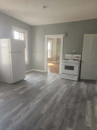 kitchen - Willimantic 2 bedroom 2nd floor w washer/dryer hookups