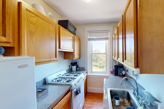 a - Super nice and no broker fee Apartments