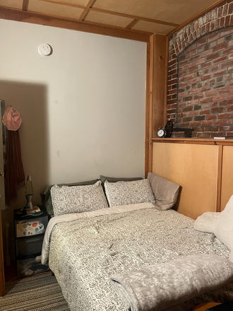 Cortona Room - Tranquil Small Private Bedroom with Private Bathroom Available (Summer '26 Sublet Available) Duplex