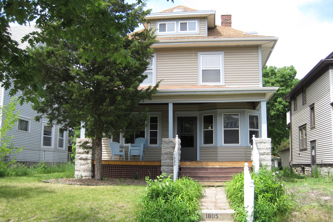 Outside Photo - Beautifully Restored 4 Bedroom House - partially furnished