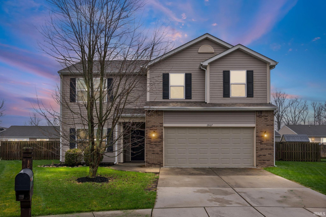 Front view - Beautiful 4-Bedroom Home in Blackthorne – Minutes to Purdue