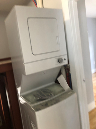 Washer/dryer - Nice 2 bedrooms 2 bathrooms school bus to Brandeis Univ and Bently Univ Duplex