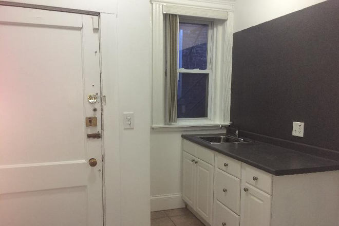 Living Space - Hemenway St Studio Fenway Apartments