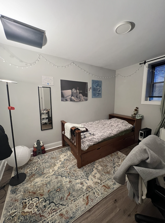 Bedroom for sublease - Room for sublease near campus, available from May - Aug!
