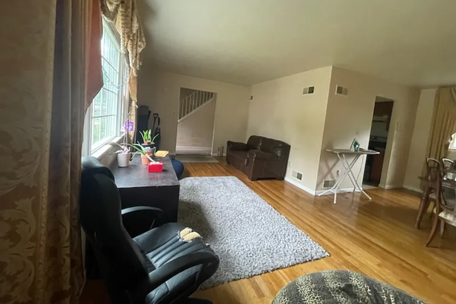 Livingroom - Crystal Springs House