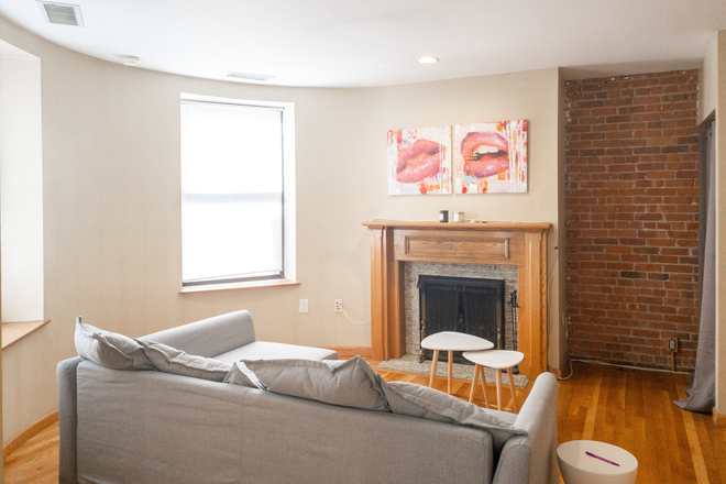 Living Room - 2 Bedrooms/1 Bath on Gainsborough Street
