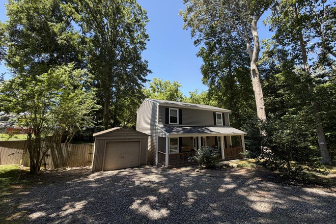House Front - 2 BR Home w/ Office Loft. Large Deck & Fenced Yard - Pets Welcome.