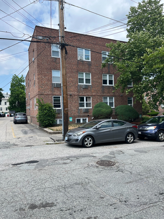 Outside view from East Manning Street - Furnished two-bedroom apartment - one bedroom now available