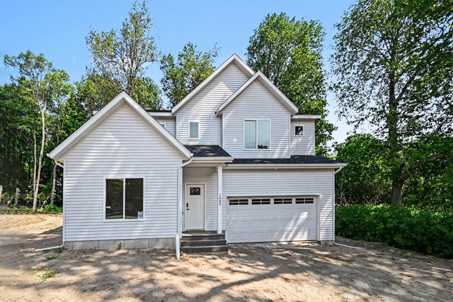 Front of House - Brand-New 4-Bedroom, 3.5-Bath Home, with Study Room Close to Campus