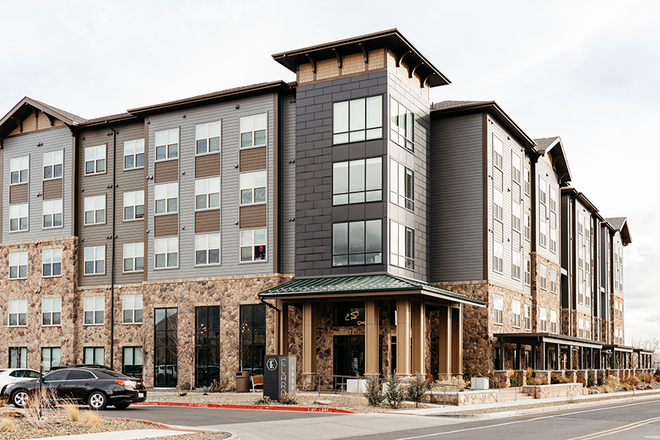 Elara - Elara (studio apartment to relet for advanced entry for the full year)