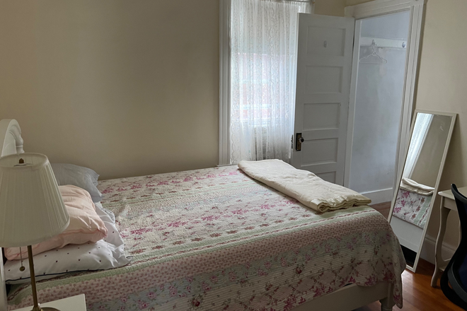 Bedroom - Lovely furnished room in share rental close to U.Mass and Red Line
