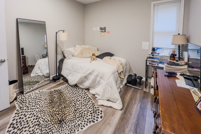 Bedroom - 1614 Cecil B Moore - 4 bed 3 bathrooms - 6 MIN WALK FROM CAMPUS Apartments