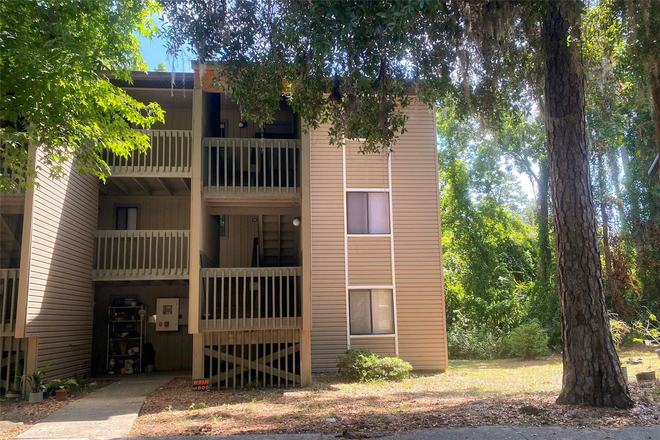 Outside Street View - Treehouse Villages - 89 Southeast 16th Ave