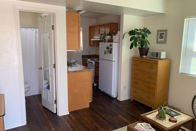kitchen - 1116 B Duplex