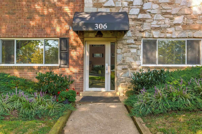 Outside - Stevenson Lane Apartments