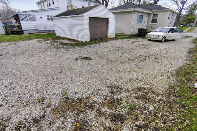 Back - Shared House - 1601 South 4th Street