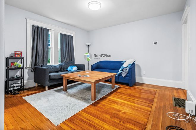 1 - Gorgeous 5 Bed 2 Bath | Laundry in Unit | No Broker Fee's Apartments