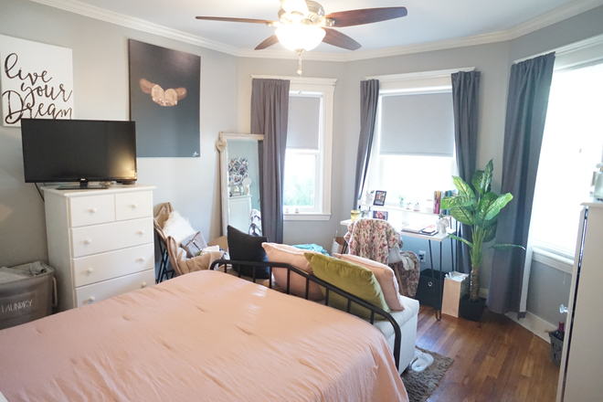 Bedroom - Private Room near Ashmont station