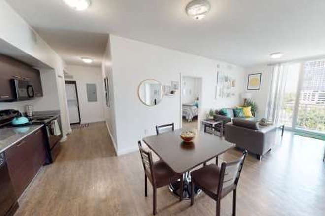 Living room - 109 towers G-4x4