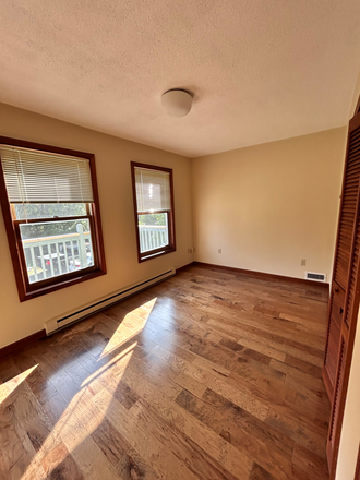 Bedroom 1 - Apartment close to Amherst Center