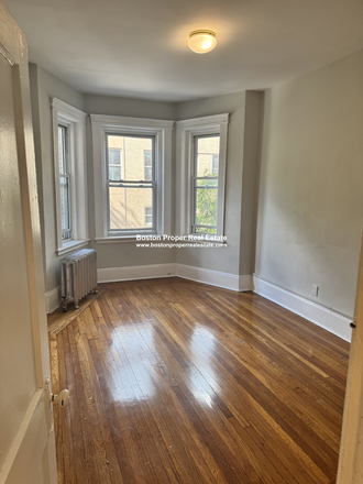 a - 2 big bedrooms, updated kitchen and bathroom Apartments